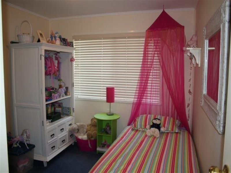 69 Currey Street, Roma QLD 4455
