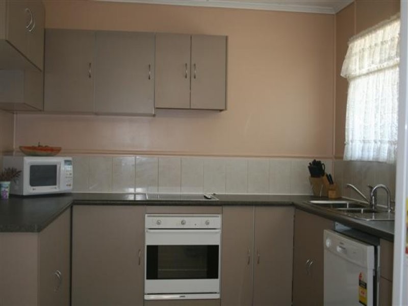 22 Jackson Street, Roma QLD 4455