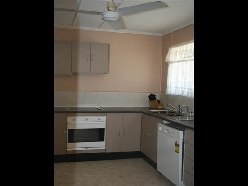 22 Jackson Street, Roma QLD 4455