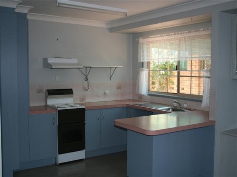 25 Alexander Avenue, Roma QLD 4455