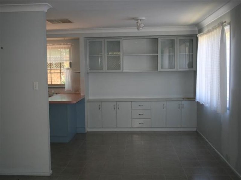 25 Alexander Avenue, Roma QLD 4455