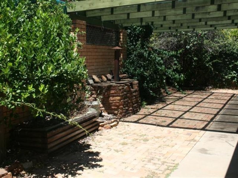 25 Alexander Avenue, Roma QLD 4455