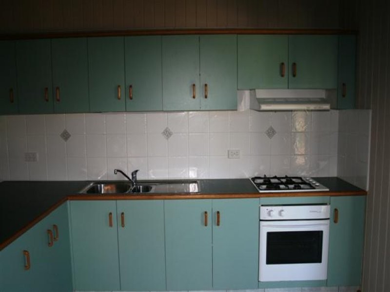 22 Albert Street, Roma QLD 4455