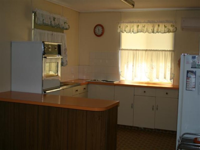 19 Elmer Street, Roma QLD 4455