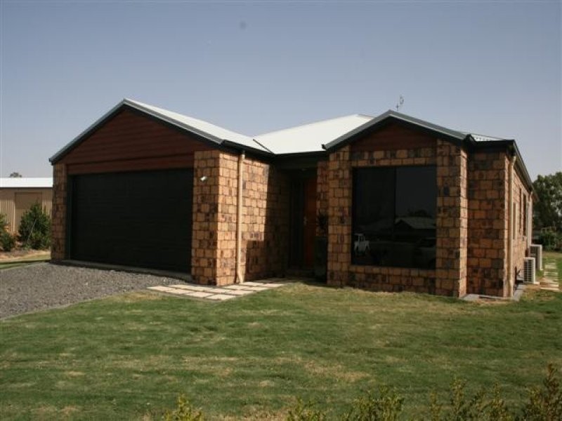 3 Norman Court, Roma QLD 4455