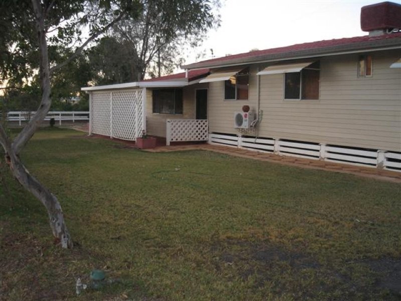 34-38 Edwardes Street, Roma QLD 4455
