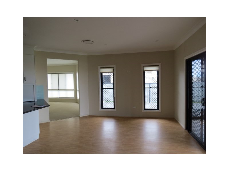 39 Robusta Drive, Roma QLD 4455