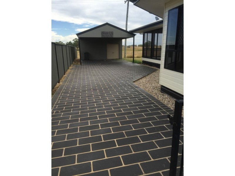 39 Robusta Drive, Roma QLD 4455