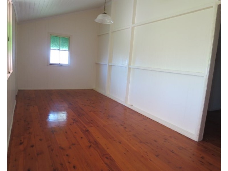 84 Quintin Street, Roma QLD 4455