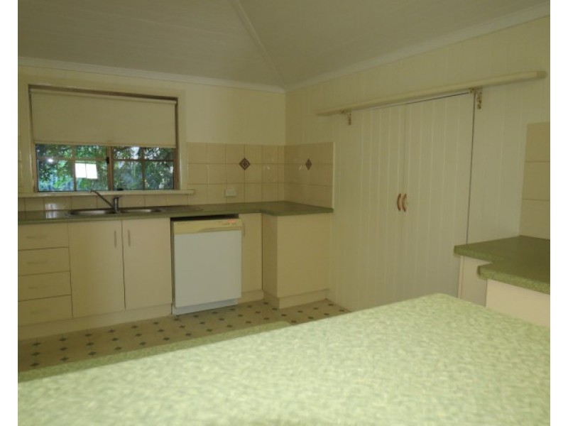 84 Quintin Street, Roma QLD 4455