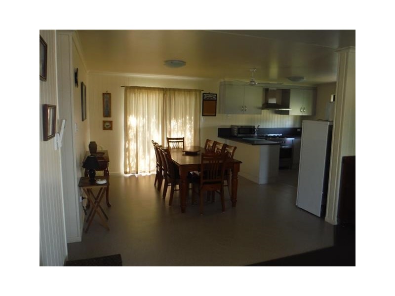27a Allen Street, Roma QLD 4455