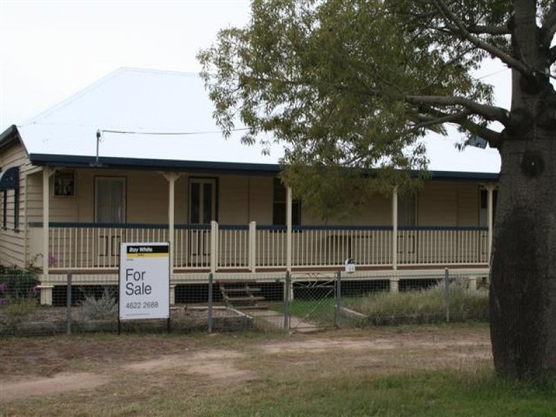 39 Station Street, Roma QLD 4455