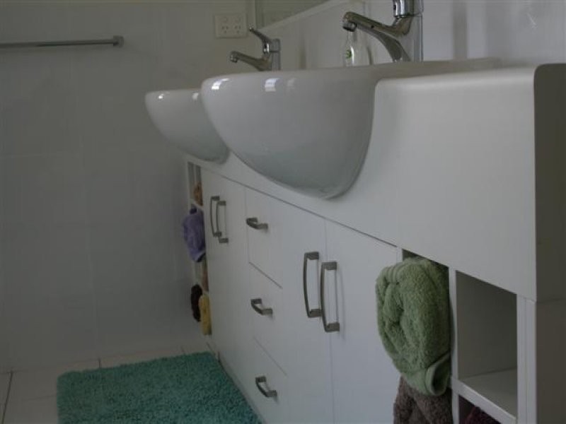 39 Robusta Drive, Roma QLD 4455