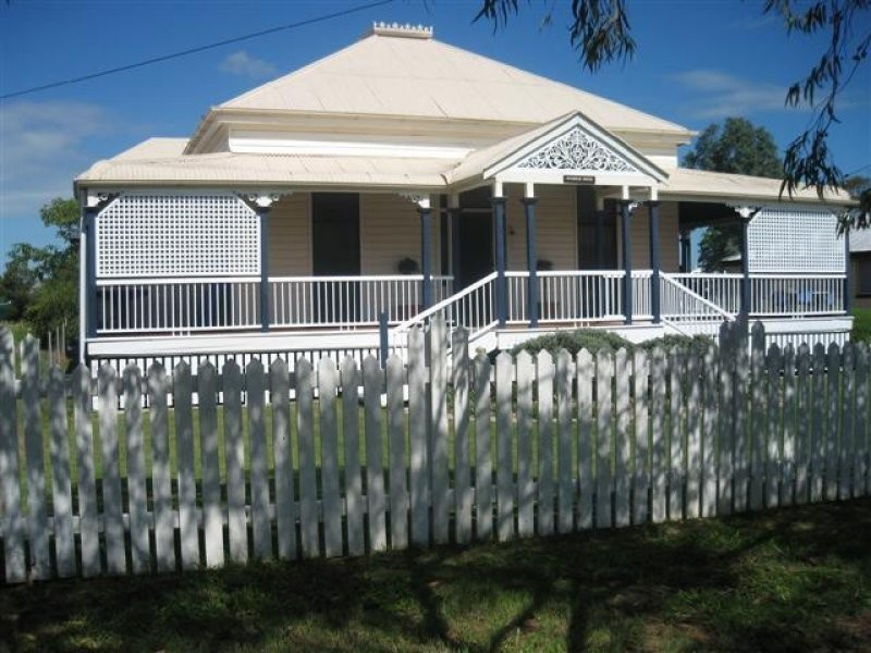 123 Wyndham Street, Roma QLD 4455