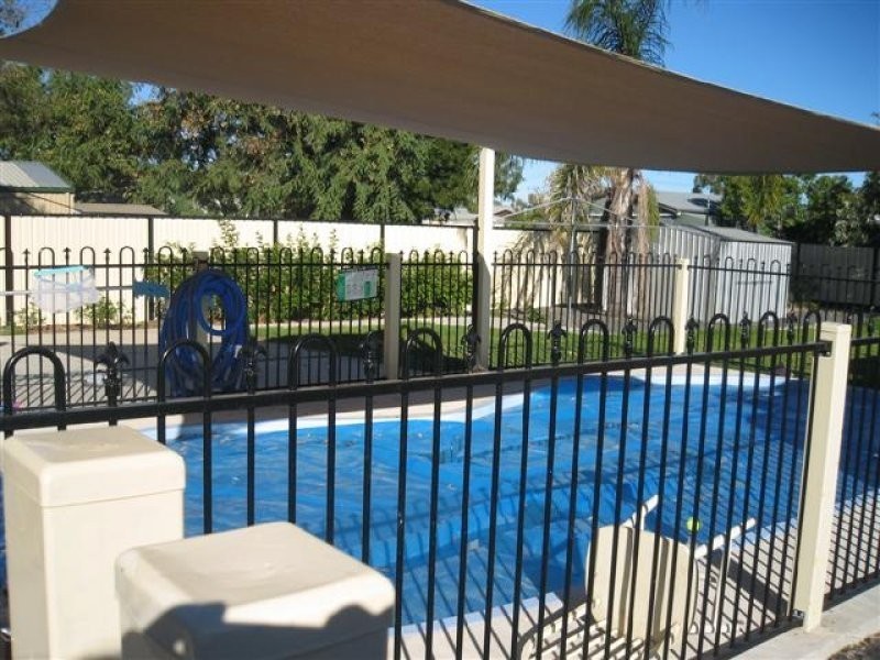 52 Raglan Street, Roma QLD 4455