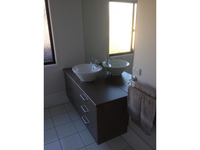 107 Wyndham Street, Roma QLD 4455