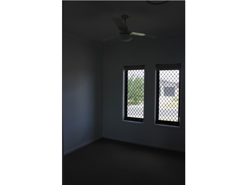 1 Lomandra Avenue, Roma QLD 4455