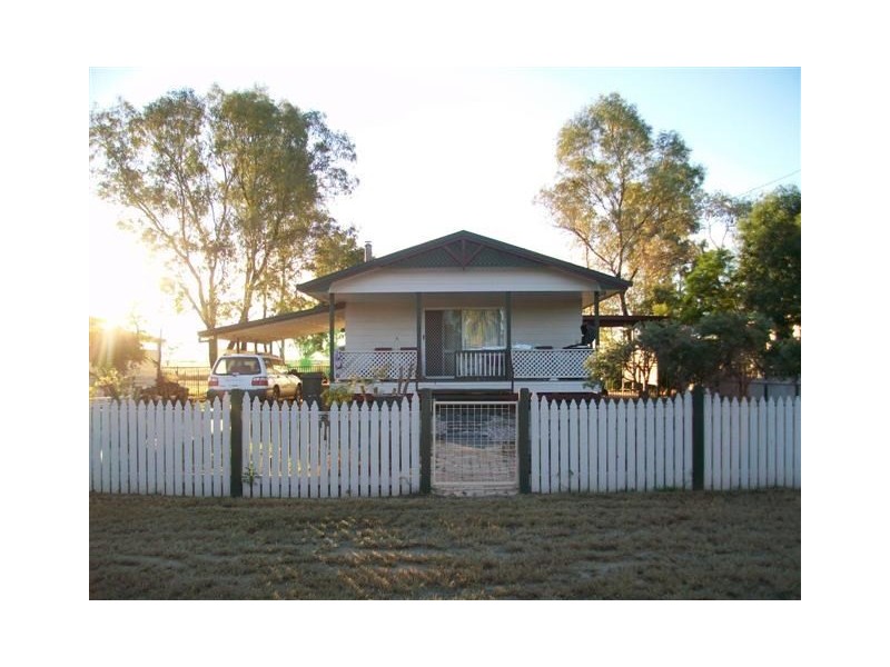 13 Powell Street, Roma QLD 4455