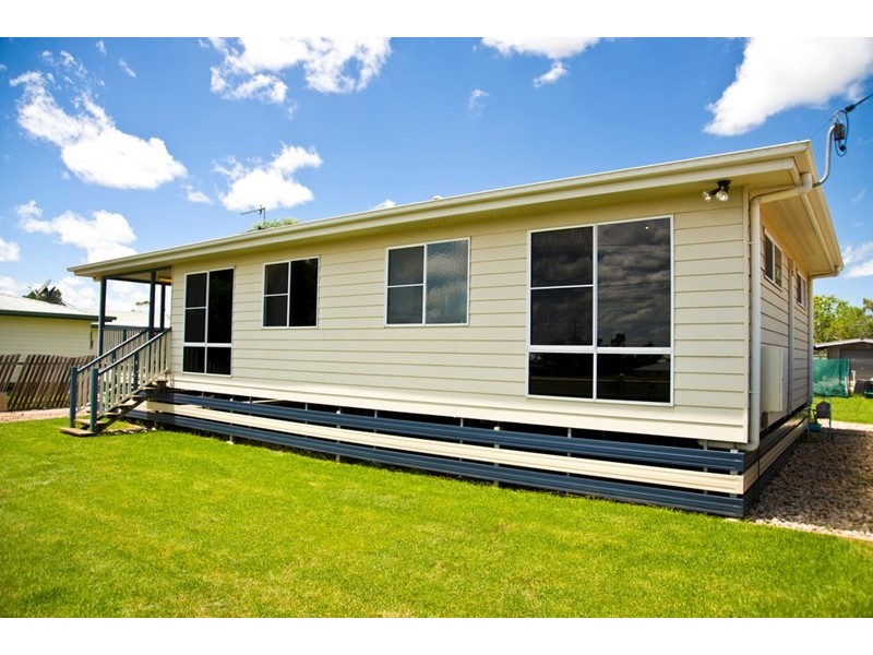 88 Bowen Street, Roma QLD 4455