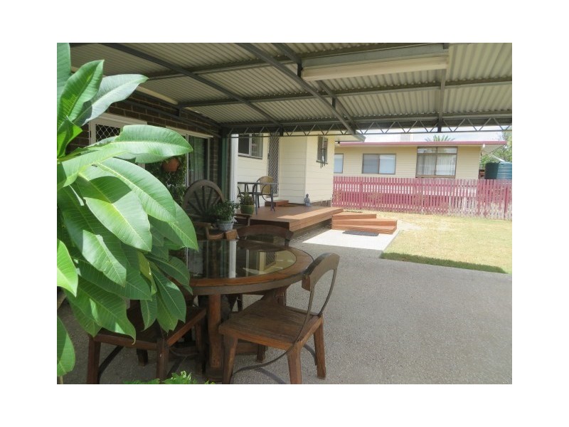 9 Elmer Street, Roma QLD 4455