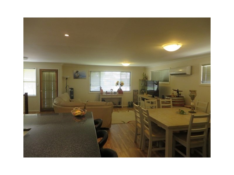 9 Elmer Street, Roma QLD 4455