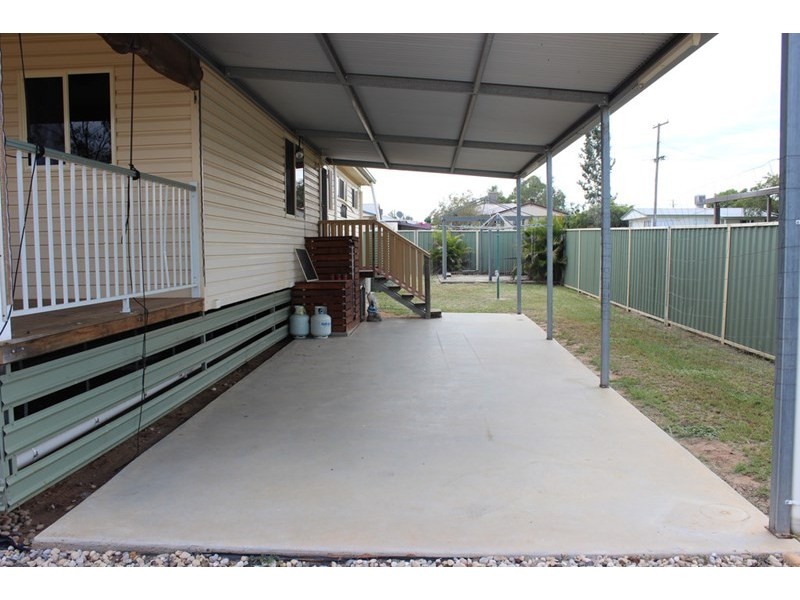 26 South Street, Roma QLD 4455