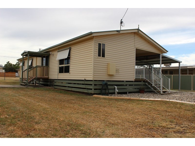 26 South Street, Roma QLD 4455