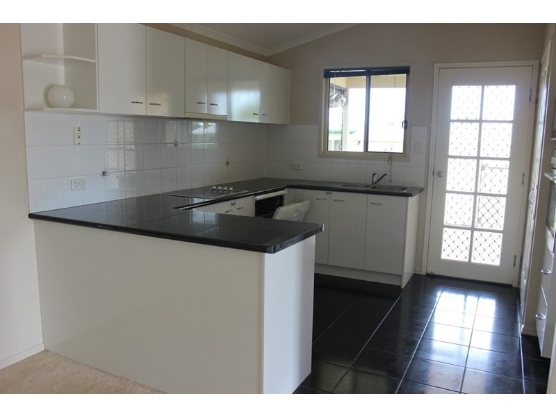 26 South Street, Roma QLD 4455