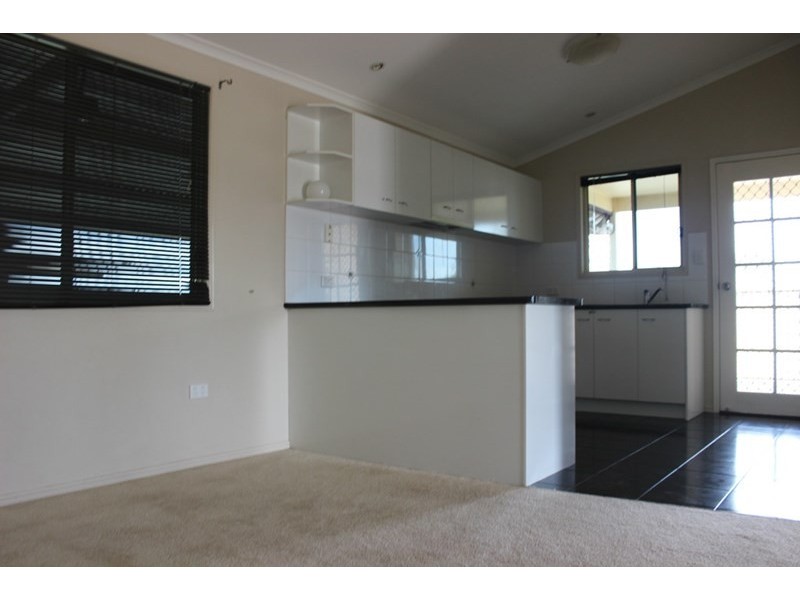 26 South Street, Roma QLD 4455