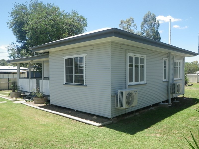 7 Queen Street, Roma QLD 4455