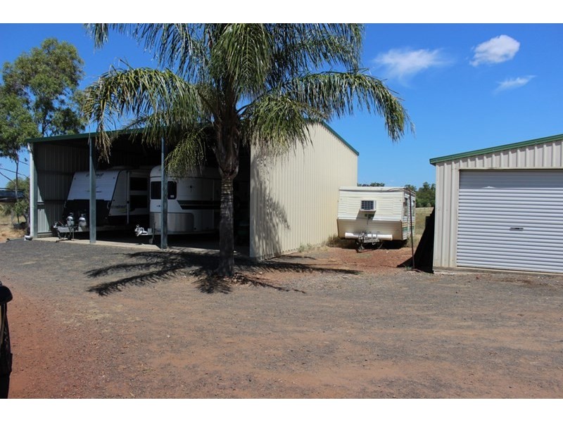 318 Roma Downs Road, Roma QLD 4455
