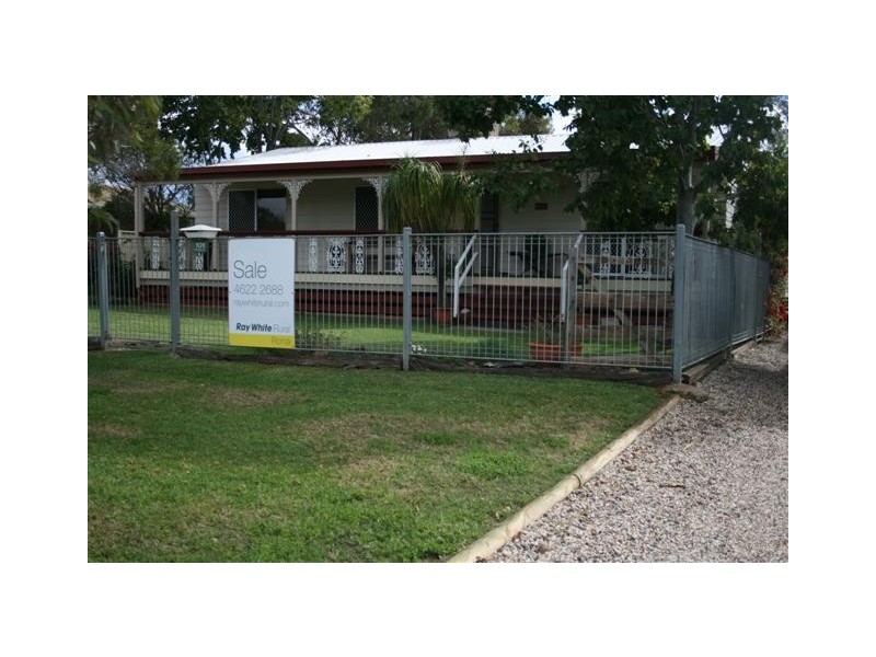 101 Miscamble Street, Roma QLD 4455