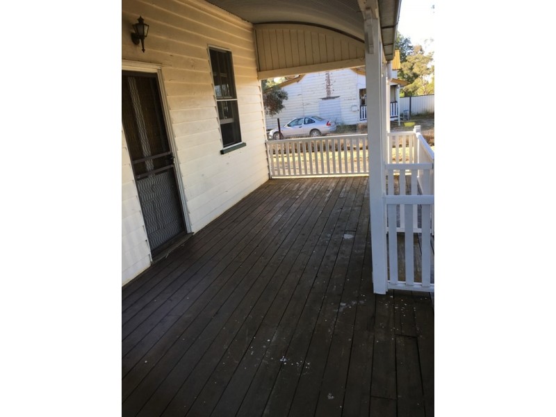 23 Soutter Street, Roma QLD 4455