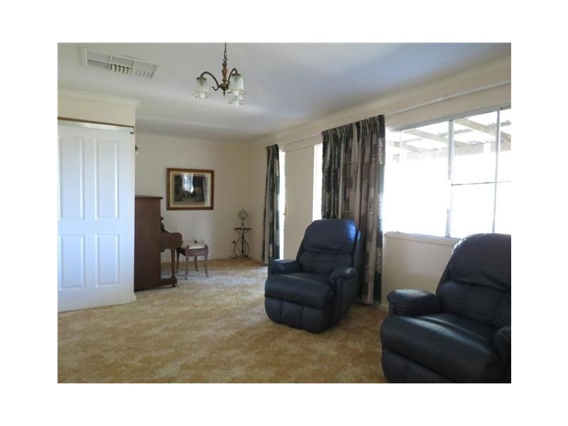 63-71 Geoghegan Road, Roma QLD 4455