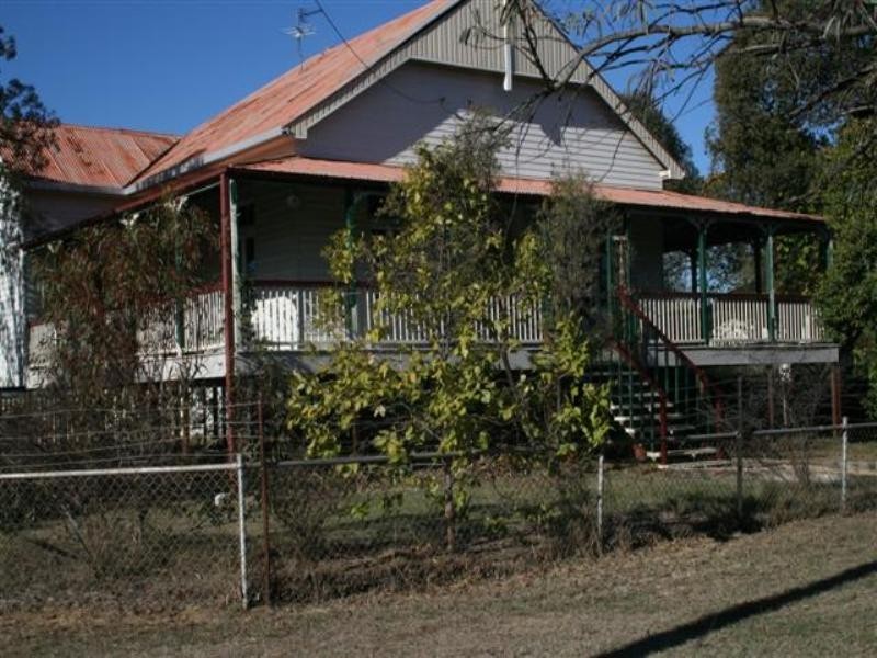 8 Prince Street, Roma QLD 4455