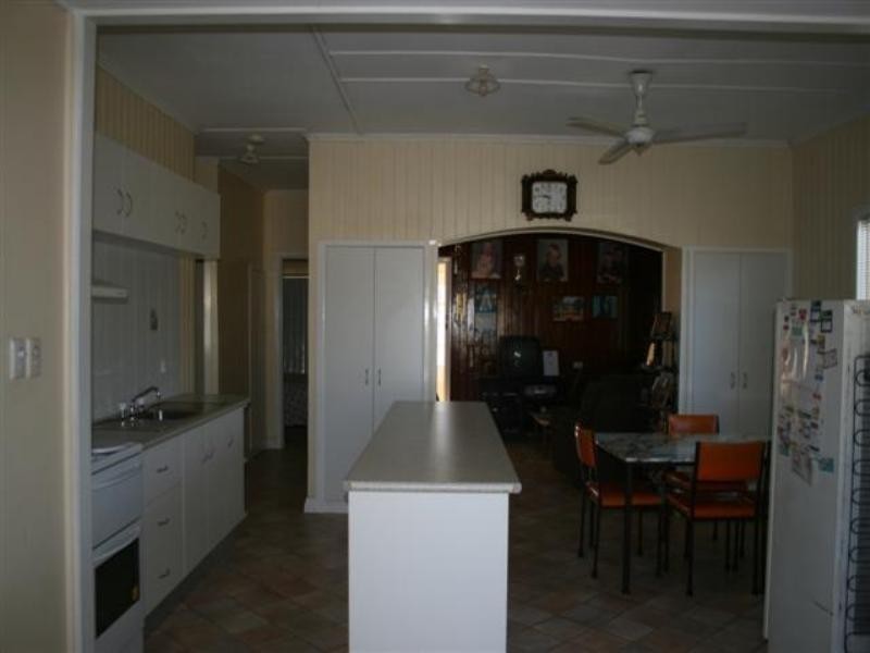 7 Eva Street, Roma QLD 4455