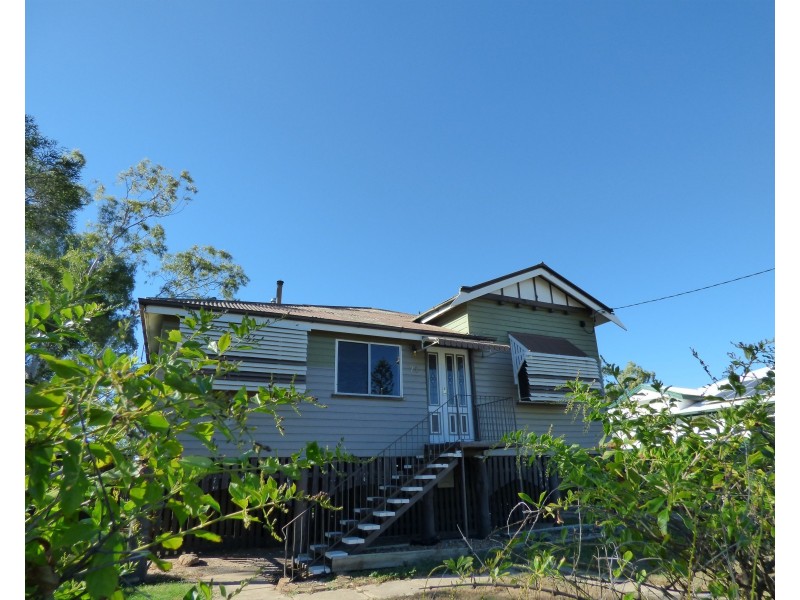 74 Quintin Street, Roma QLD 4455