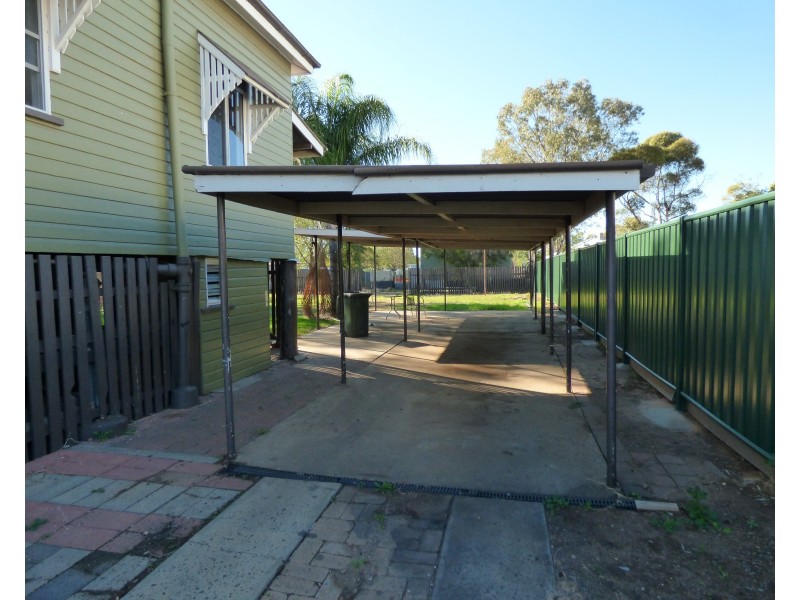 74 Quintin Street, Roma QLD 4455