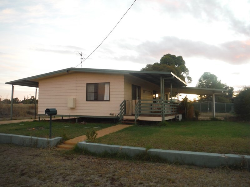 131 Quintin Street, Roma QLD 4455