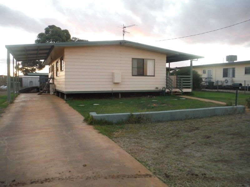 131 Quintin Street, Roma QLD 4455