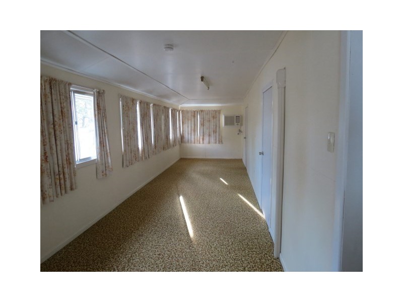 12 Albert Street, Roma QLD 4455