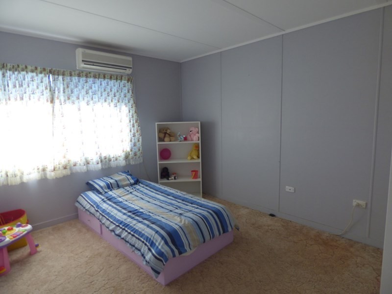 58 Taylor Street, Roma QLD 4455