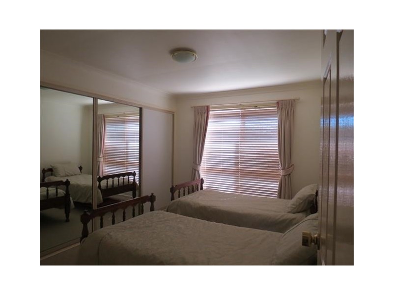 5 Madison Terrace, Roma QLD 4455