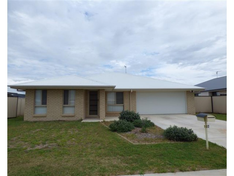 102 Taylor Street, Roma QLD 4455