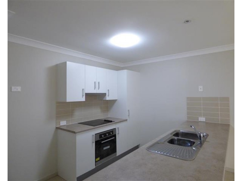 102 Taylor Street, Roma QLD 4455