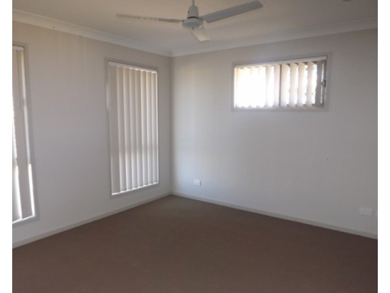 102 Taylor Street, Roma QLD 4455