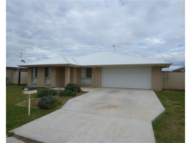 102 Taylor Street, Roma QLD 4455