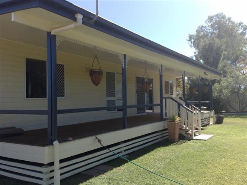 247 Edwardes Street, Roma QLD 4455