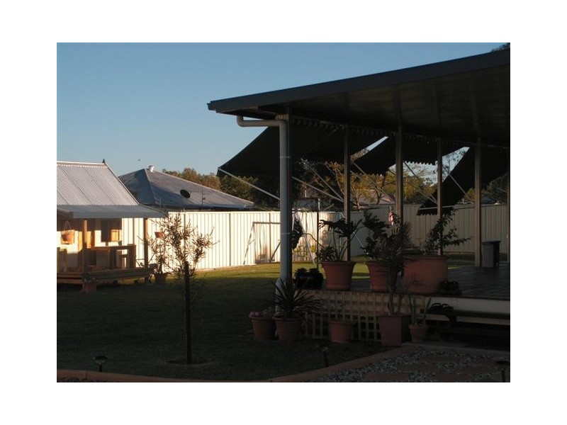 247 Edwardes Street, Roma QLD 4455