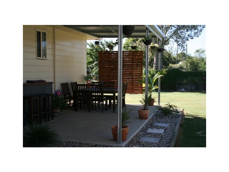3 Bond Street, Roma QLD 4455